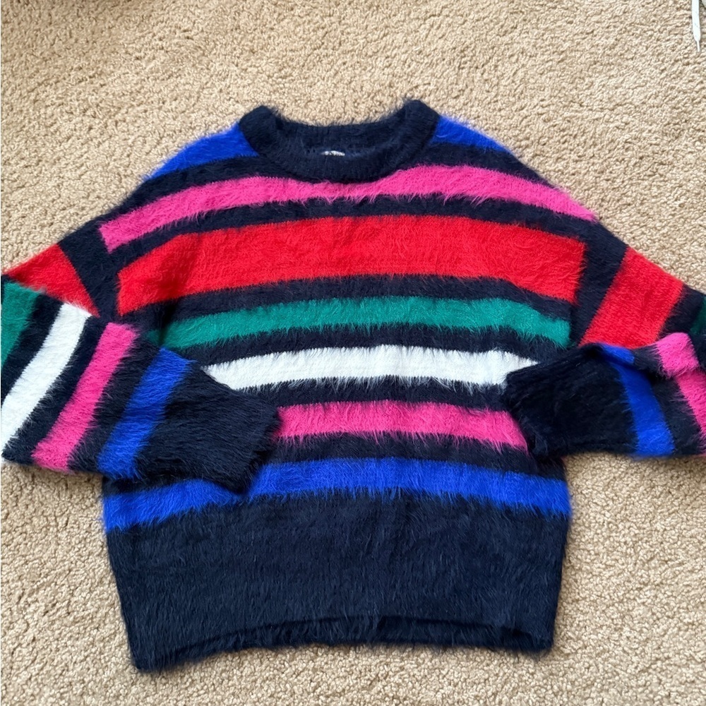 A new day sweater - Picture 1 of 7